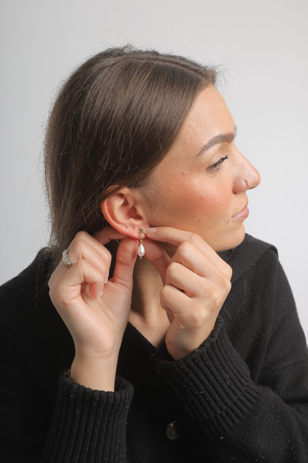 two-tone pearl earring