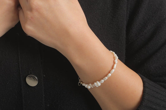 pearly pearl bracelet